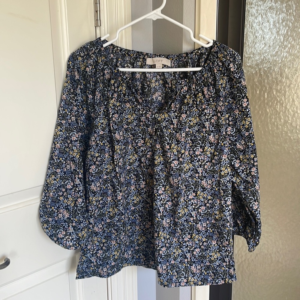 Loft Blue Floral 3/4 Sleeve Top